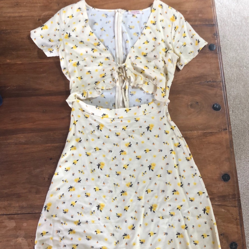 Cut out summer dress